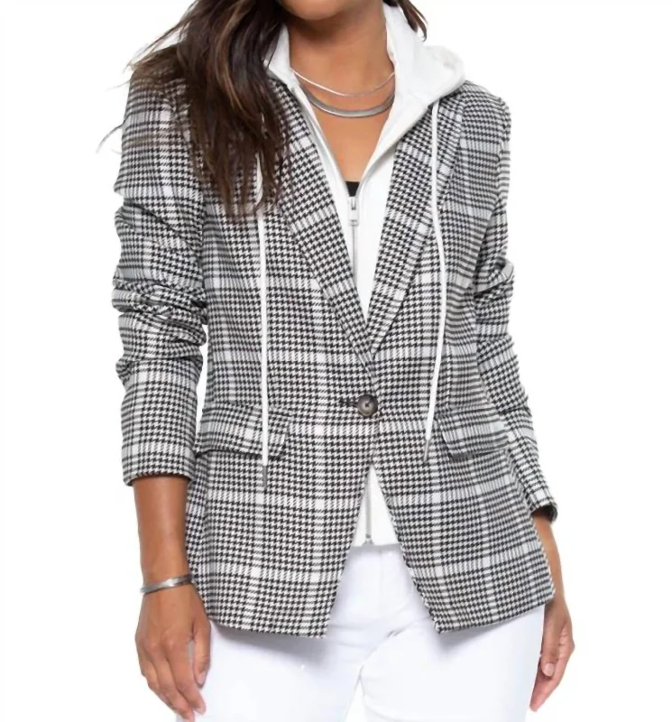 Hooded Helen Blazer In Houndstooth Black/white