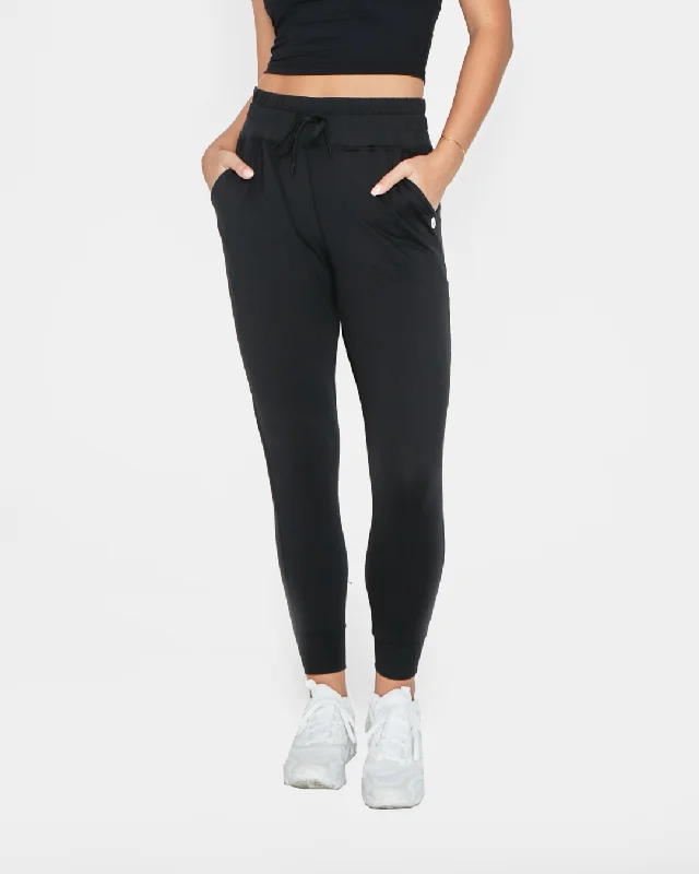 women's patched pantsWeekend Joggers - Black