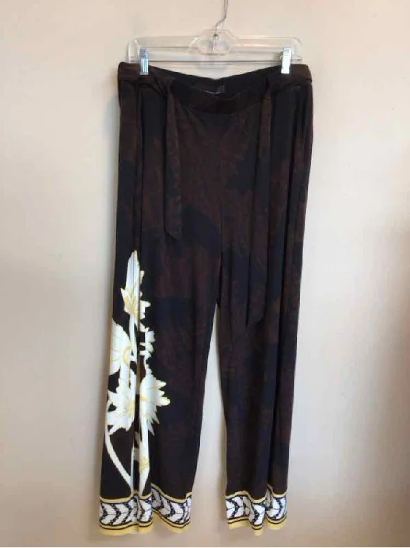 women's cropped pantsWHITE HOUSE BLACK MARKET SIZE LARGE Ladies PANTS