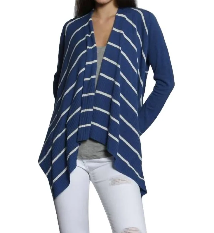 Thick Turtle-Neck Wool SweatersLuxe Cover Up Cardigan In Navy/white