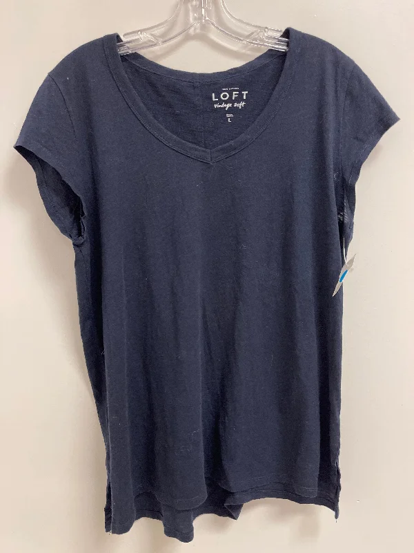 women's tops for those who want to elevate their everyday wear with chic and elegant piecesTop Short Sleeve Basic By Loft In Navy, Size: L