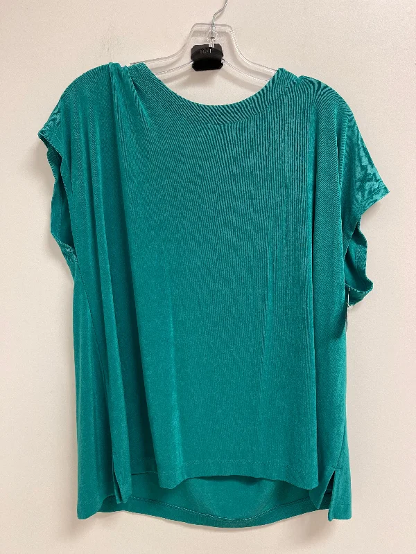 women's tops for evening soireesTop Short Sleeve By Chicos In Green, Size: 2x