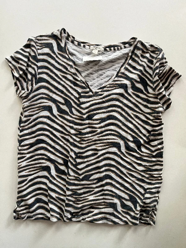 women's tops for those who believe in expressing their individuality through fashionTop Short Sleeve By Dylan In Animal Print, Size: S