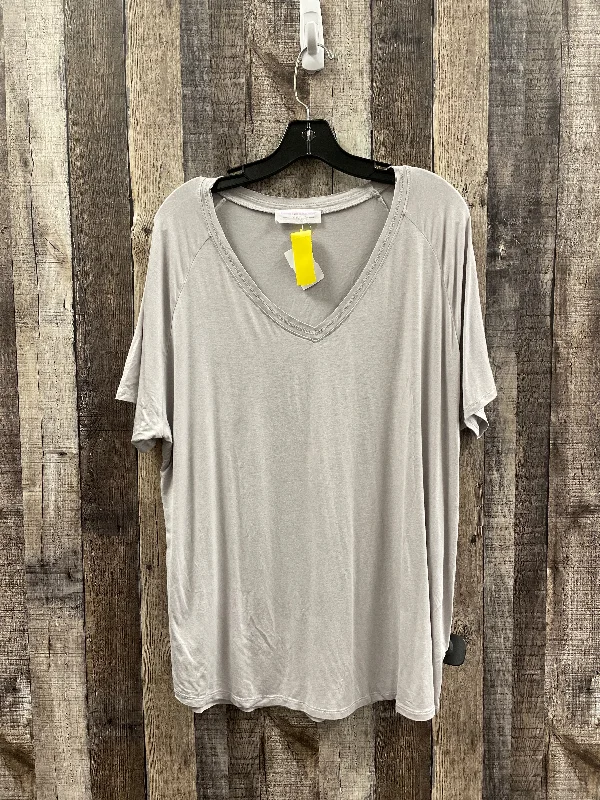 women's tops for those who want to create outfits that are both trendy and timelessTunic Short Sleeve By Cme In Grey, Size: L