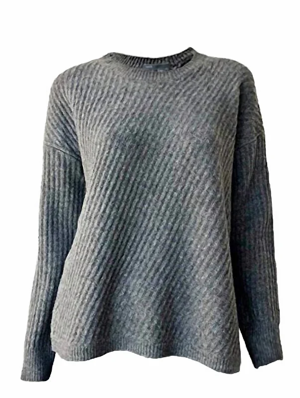 Custom SweatersWomen Side Slit Crew Neck Wool Knit Sweater In Gray